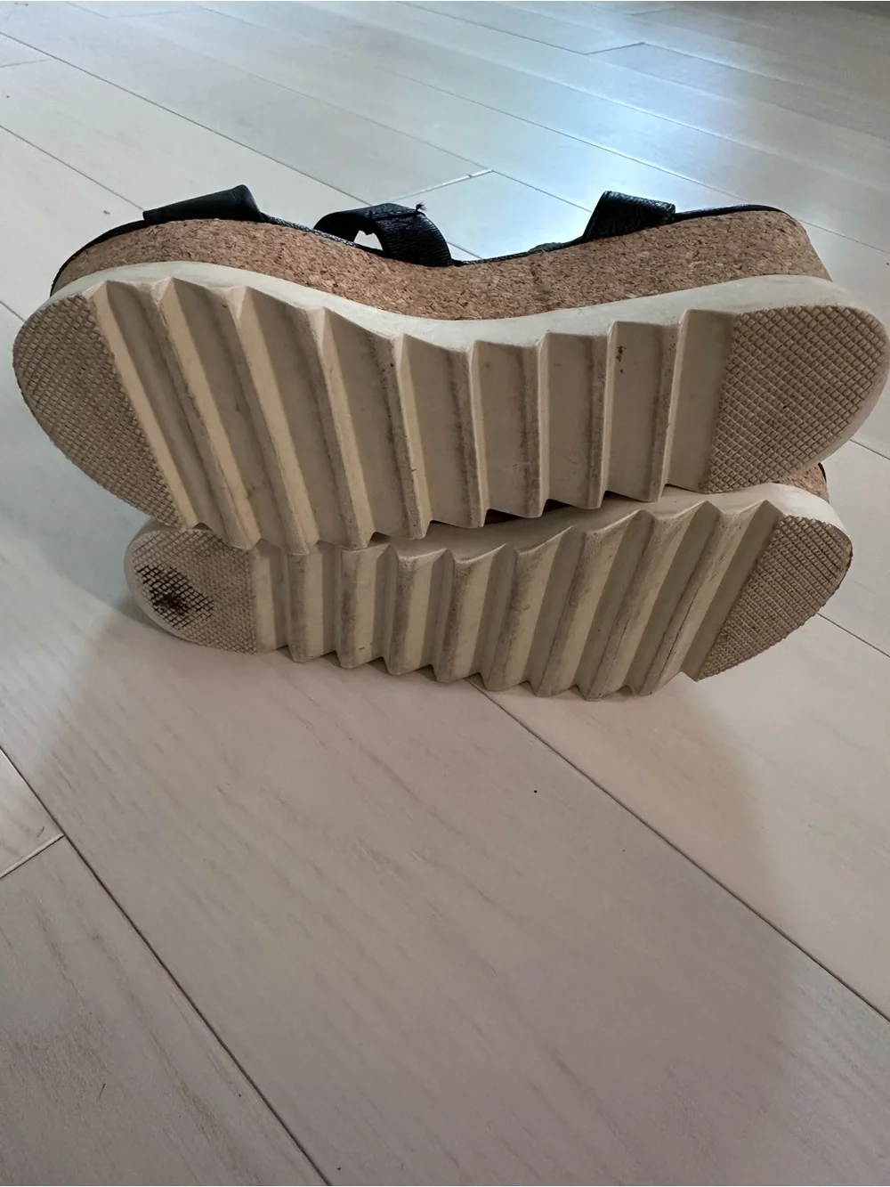 Steve Madden black wedge heels size 6